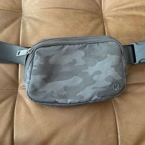 Lululemon CrossBody